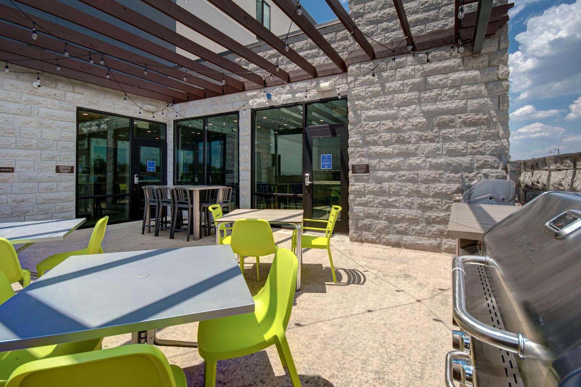 Home2 Suites By Hilton Burleson megye Kültér fotó
