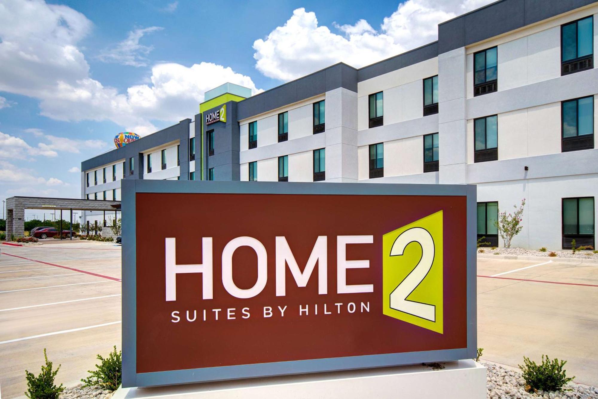 Home2 Suites By Hilton Burleson megye Kültér fotó